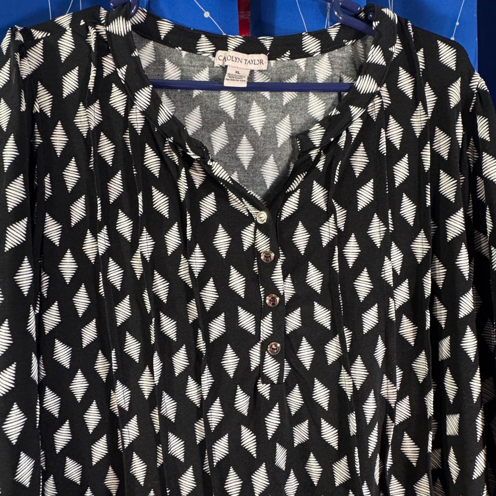 CAROLYN‎ TAYLOR Black White Diamond Print V Neck  Roll Tab Sleeve Tunic Top XL